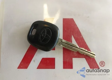 2005 Toyota Corolla Ce z USA, uszkodzony, nr VIN 1NXBR32E45Z393005